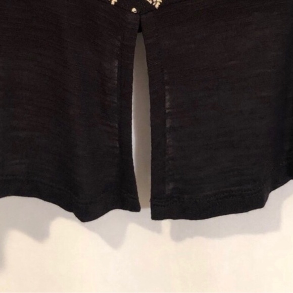 Lucky Brand black & white print top - Picture 6 of 8